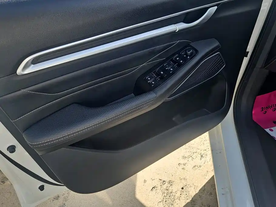 Geely Emgrand — миниатюра 7