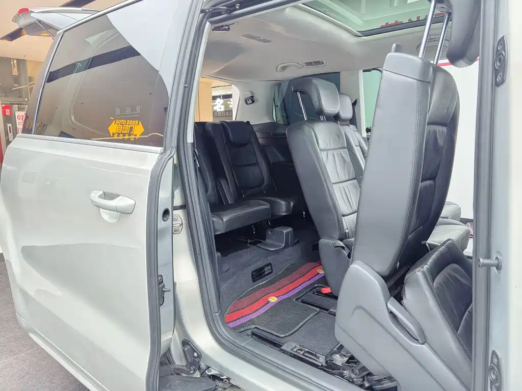Volkswagen Sharan — миниатюра 17