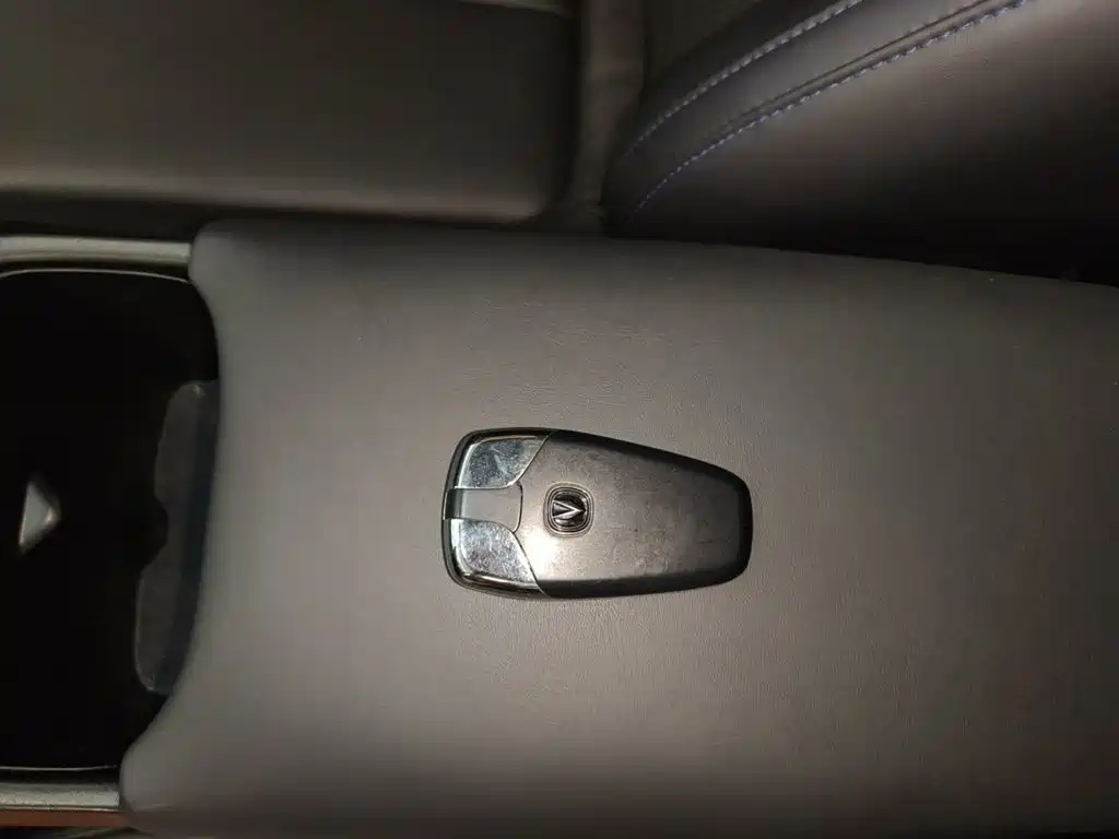 Changan Eado — миниатюра 9