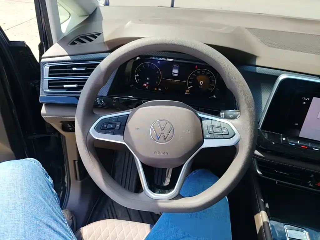 Volkswagen Viloran — миниатюра 11