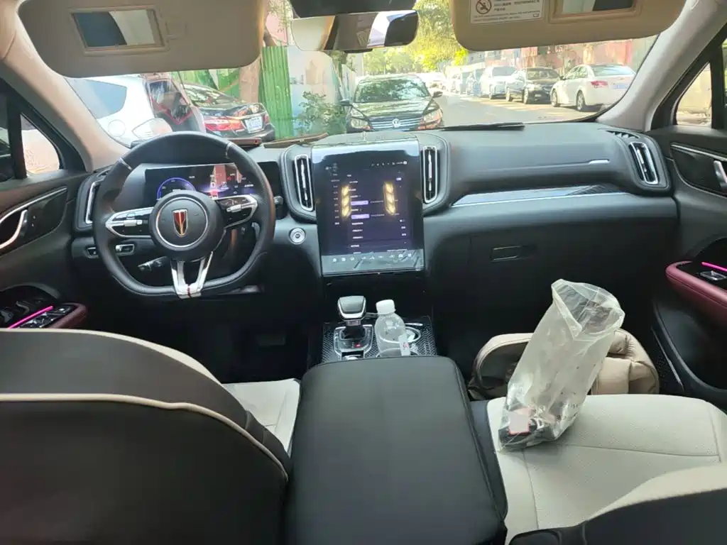 Hongqi Hongqi HS3 PHEV — миниатюра 10