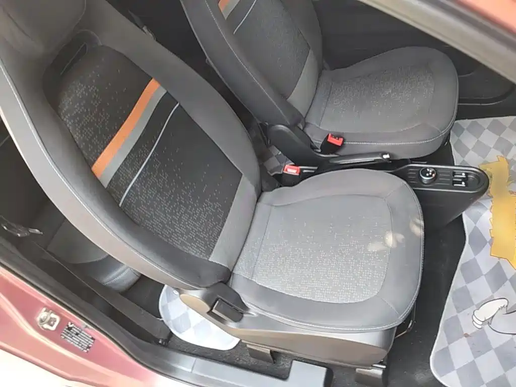 Wuling MINIEV — миниатюра 25