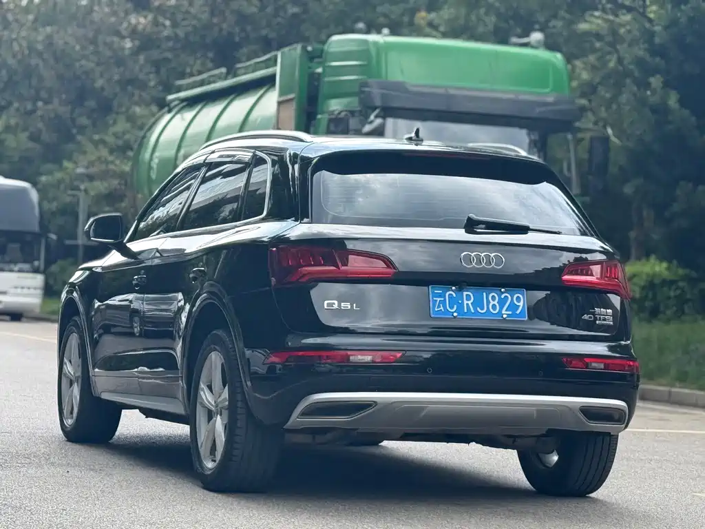 Audi Q5L — миниатюра 9