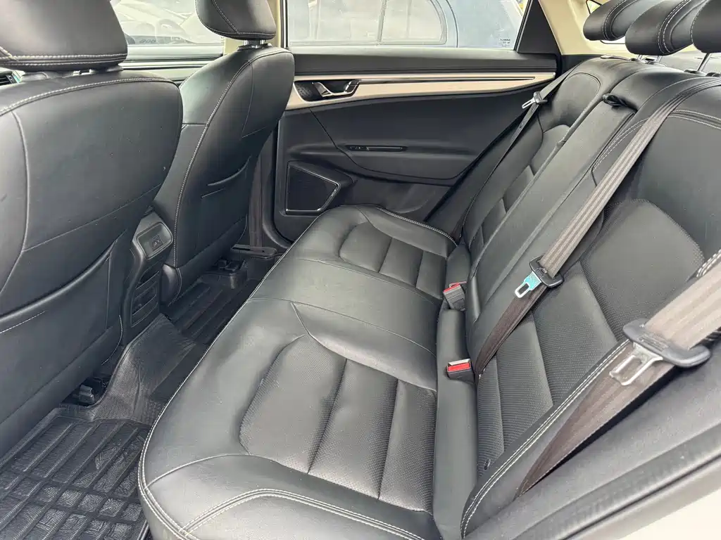 Geely Emgrand GL — миниатюра 11