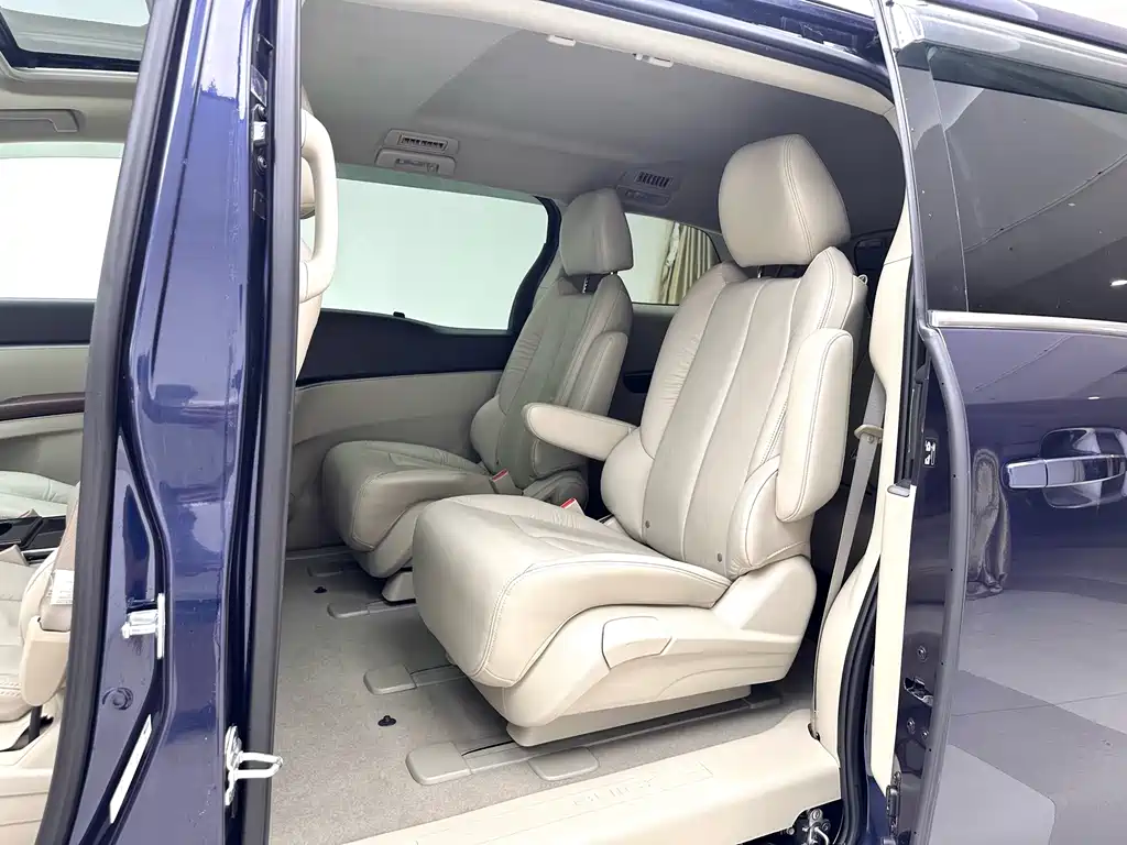 Buick GL8 2015 2.4L Luxury Premium