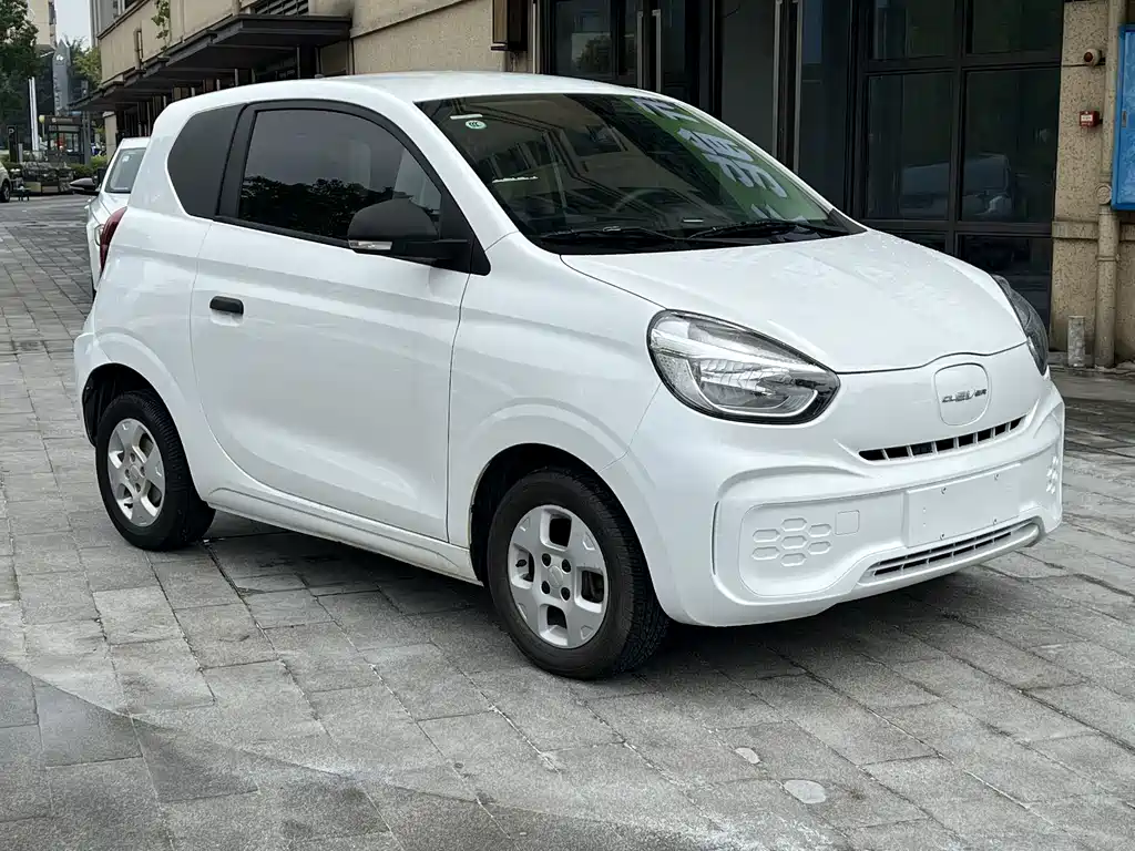 Roewe Clever — миниатюра 2