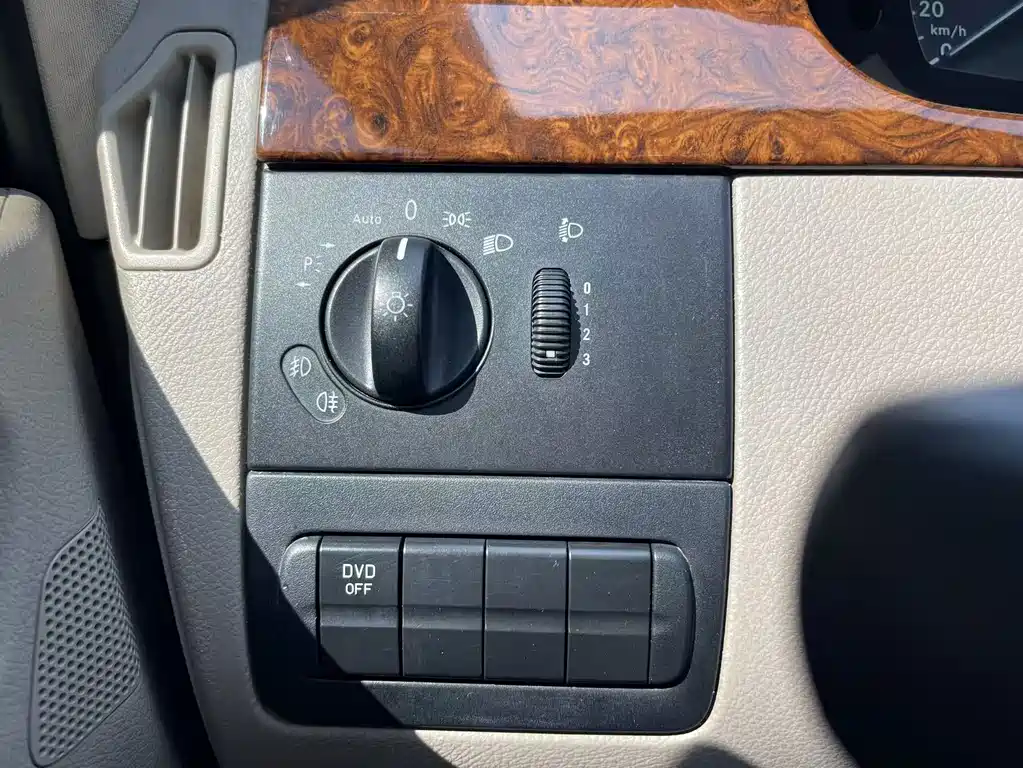 Mercedes-Benz Viano — миниатюра 28