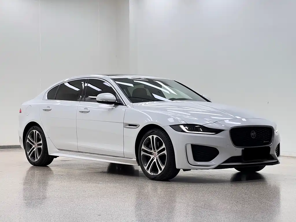 Jaguar XEL — миниатюра 3