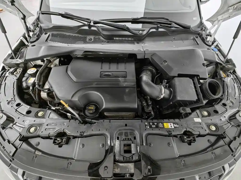 Land Rover Evoque — миниатюра 6