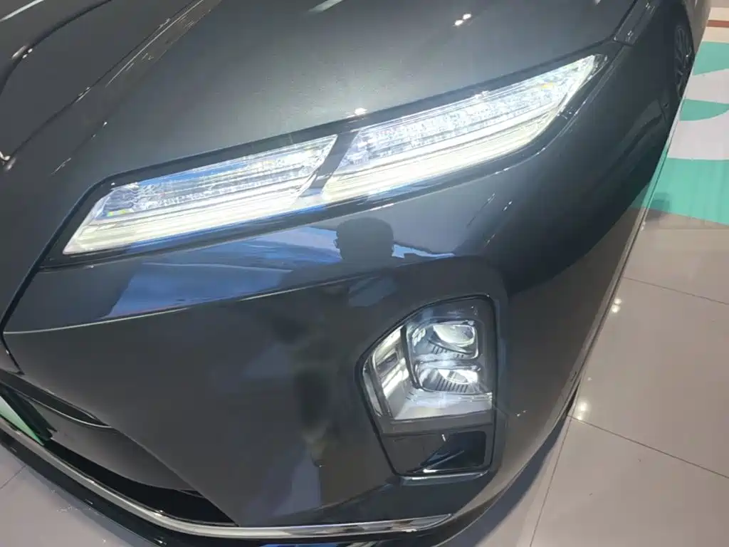 NIO ES8 — миниатюра 24