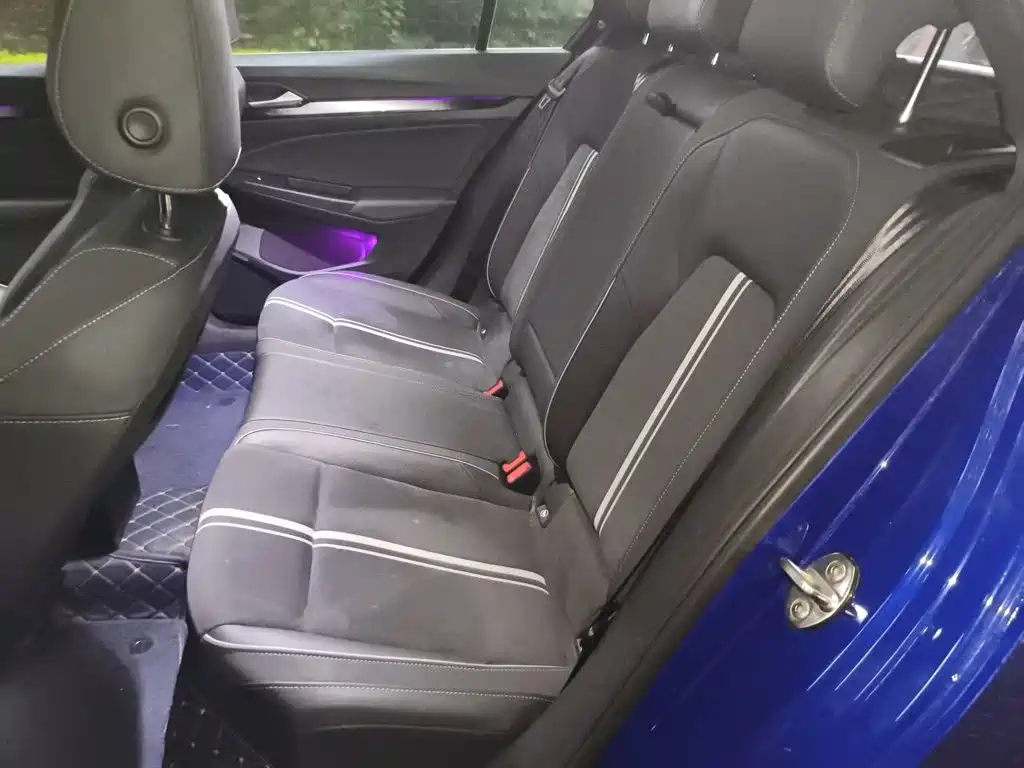Volkswagen Golf — миниатюра 18