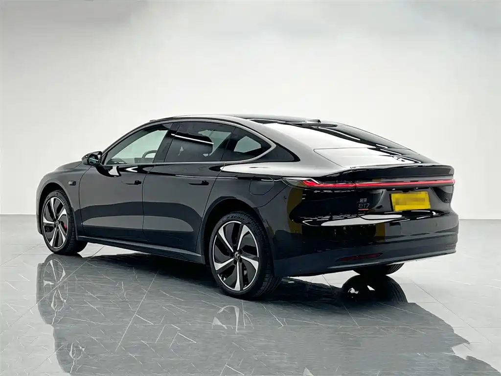 NIO NIO ET7