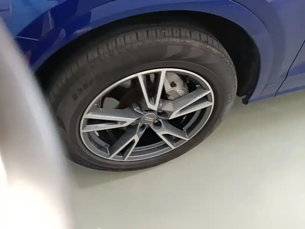 Audi Q5L — миниатюра 23