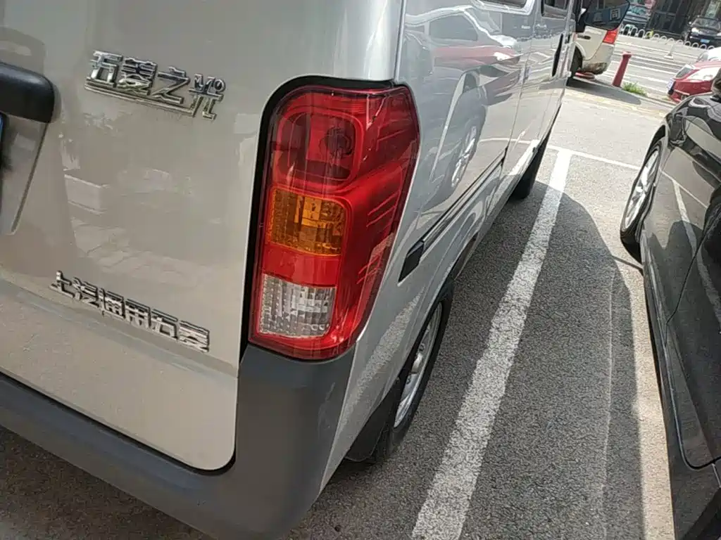 Wuling Zhiguang — миниатюра 8