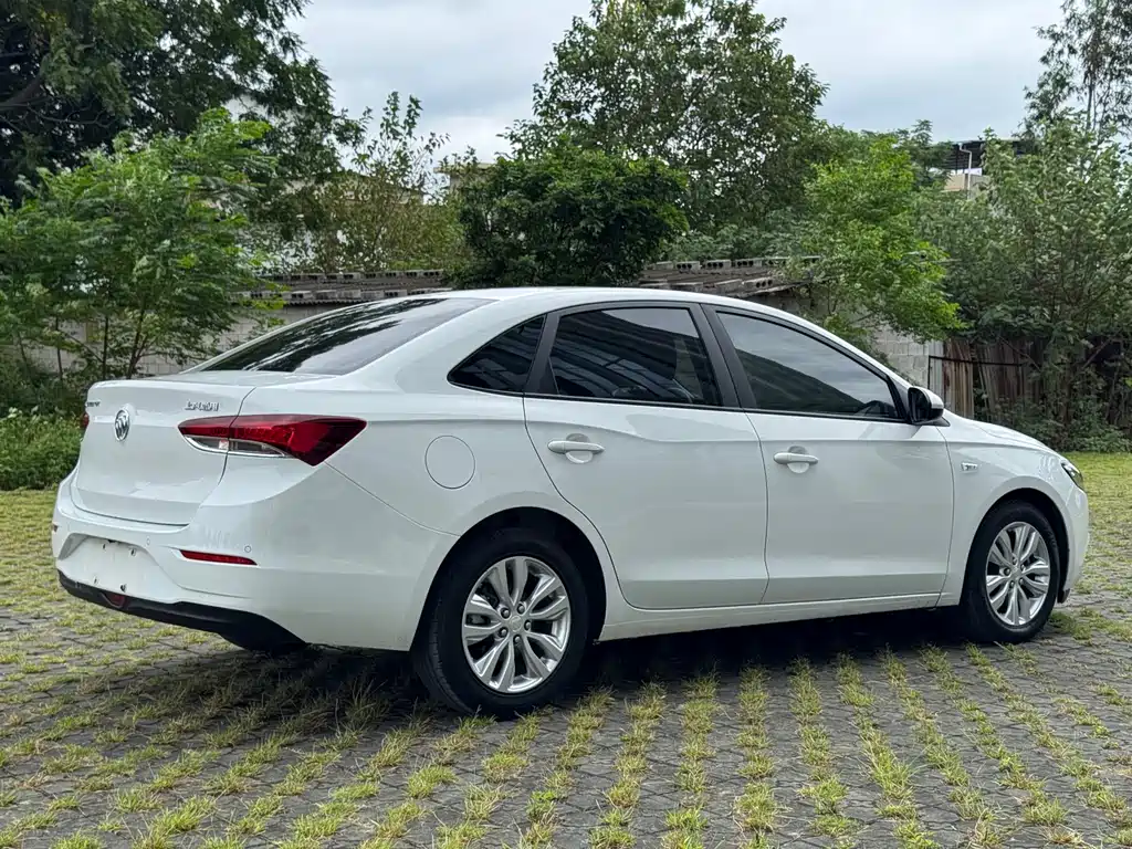 Buick Excelle — миниатюра 4