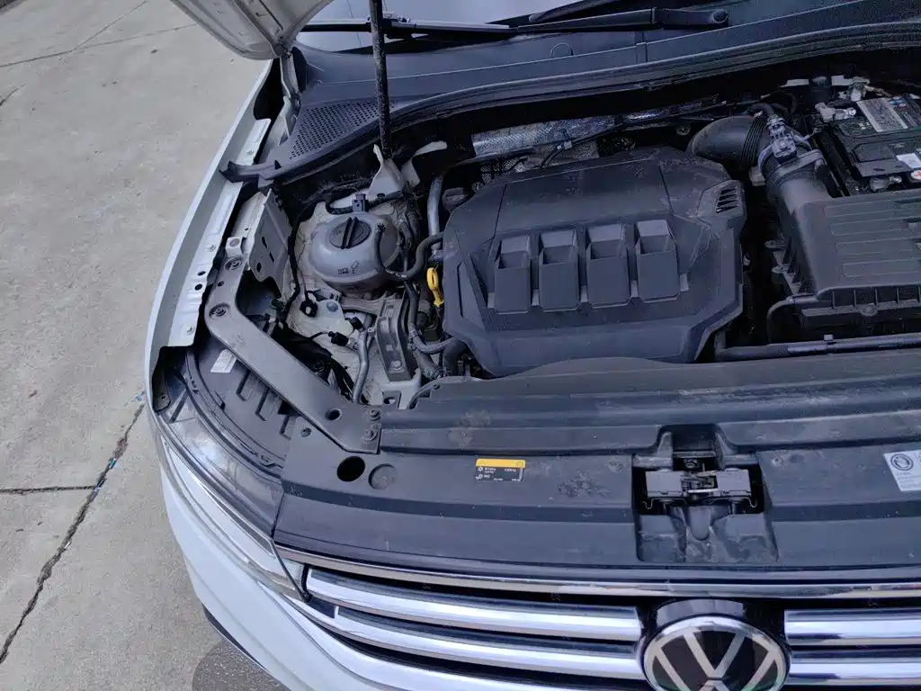 Volkswagen Tiguan L — миниатюра 20