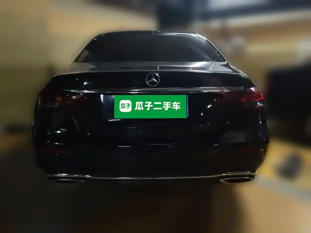 Mercedes-Benz E-Class — миниатюра 4