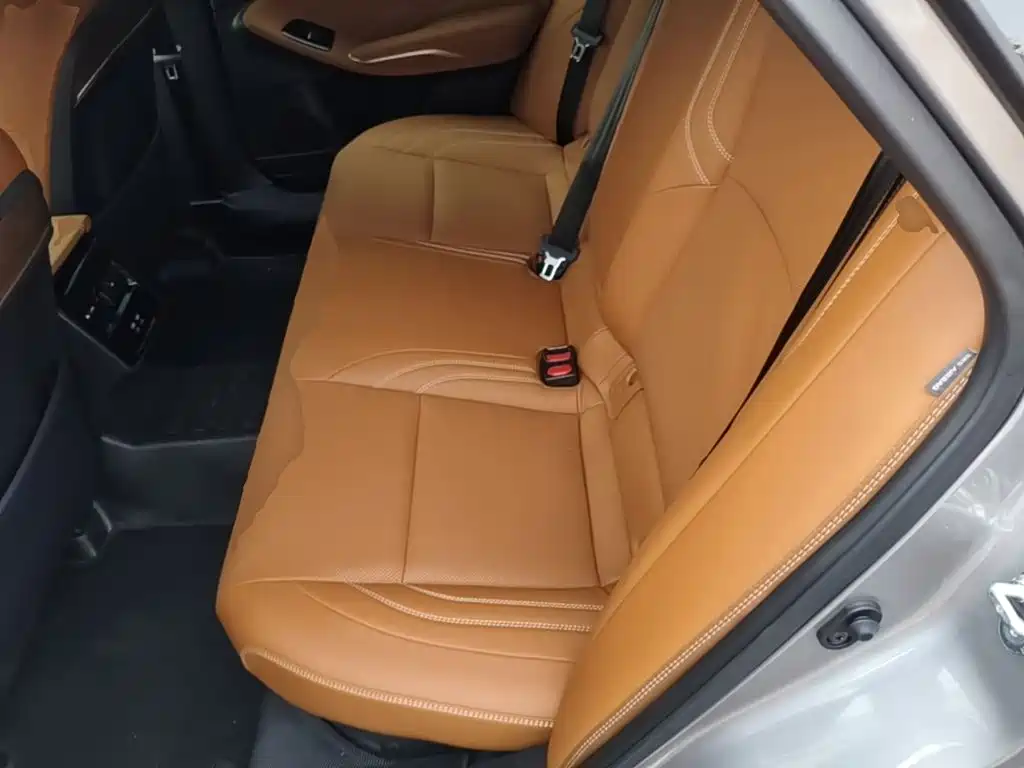 Toyota Avalon — миниатюра 17