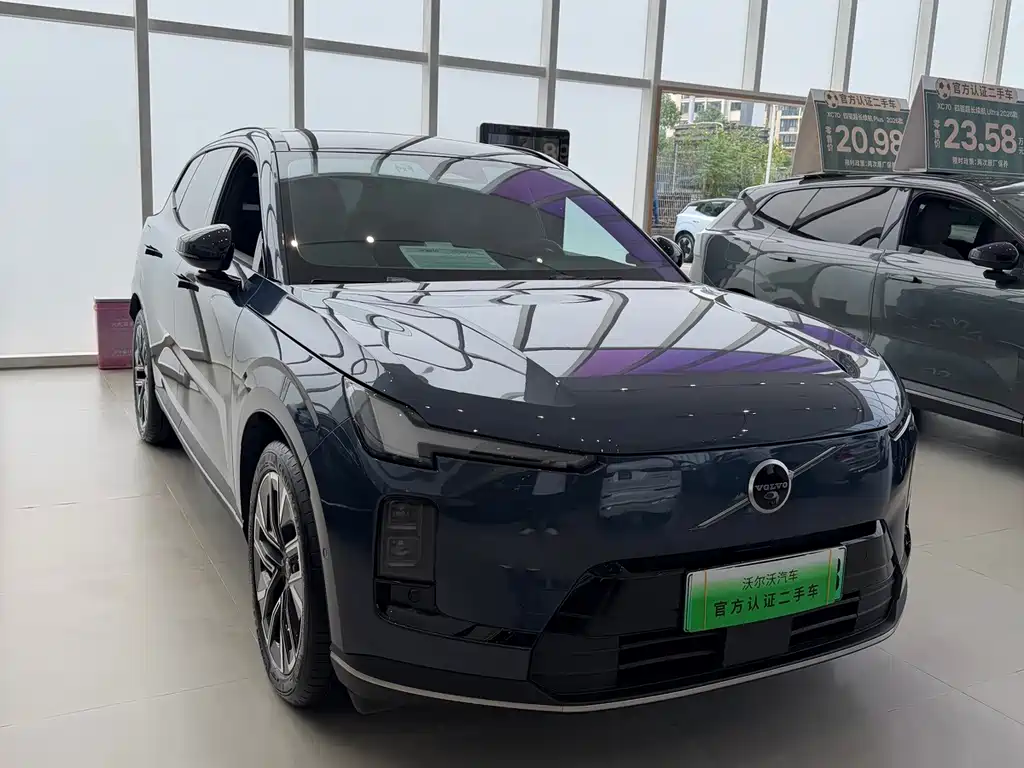 Volvo XC70 PHEV — миниатюра 4
