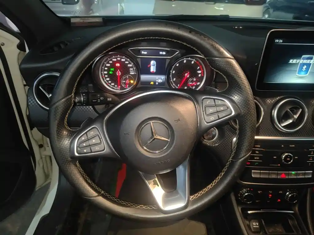 Mercedes-Benz A-Class (Import) — миниатюра 11