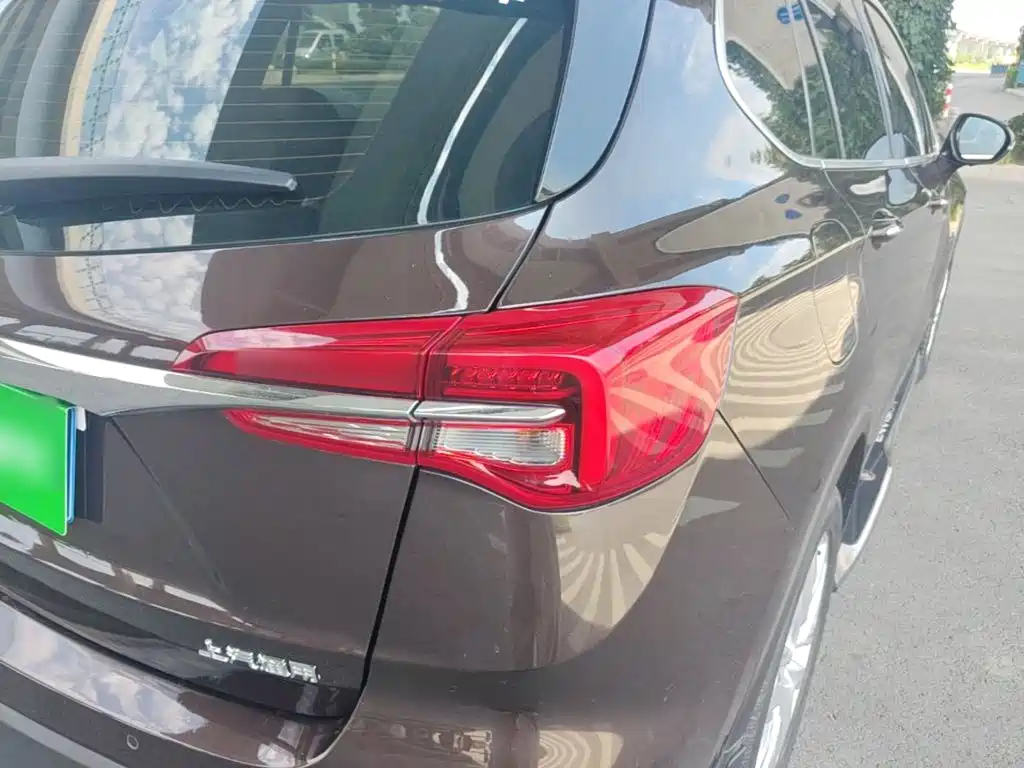 Buick Envision Plus — миниатюра 8