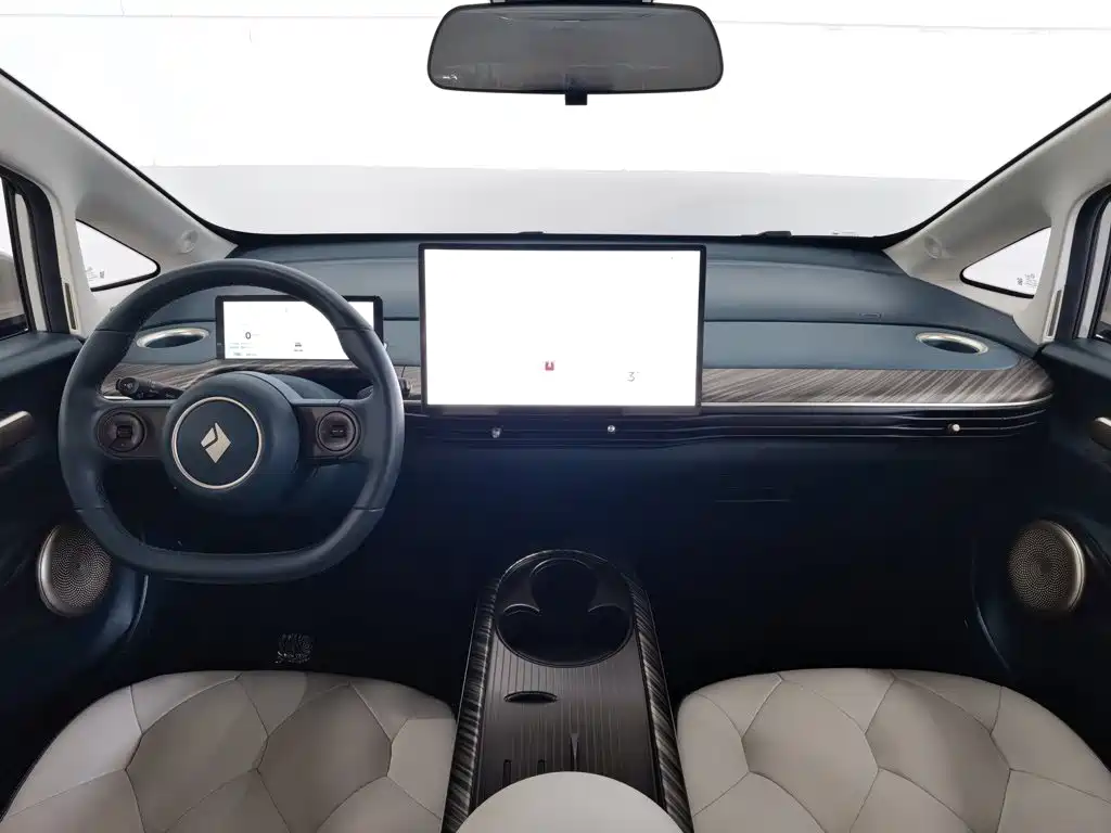 Baojun Yunduo — миниатюра 5