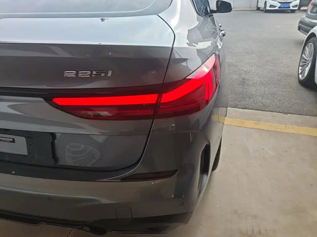 BMW 2 Series (Import) — миниатюра 8