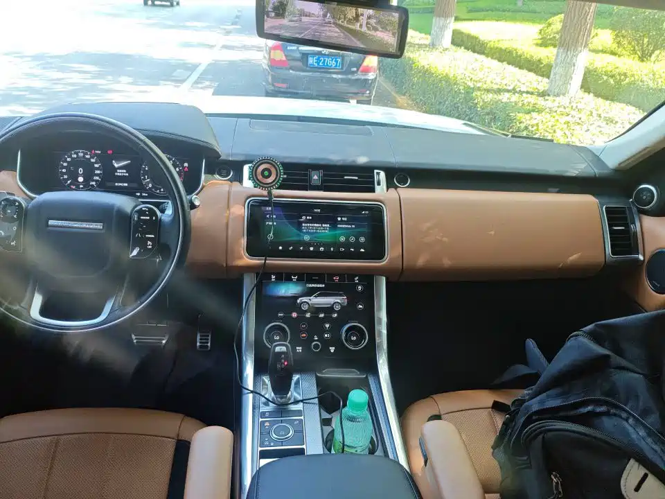 Land Rover Sport — миниатюра 7
