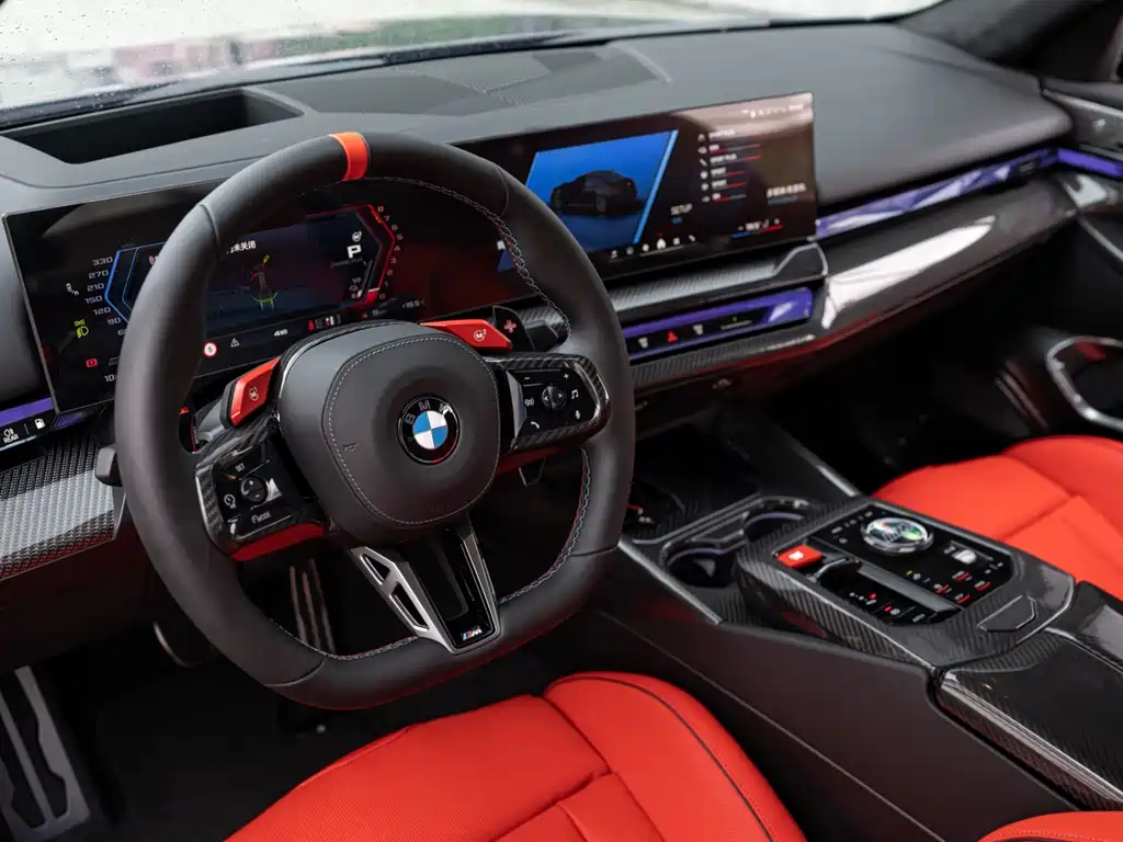 BMW M5 NEW ENERGY