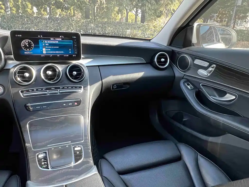 Mercedes-Benz C-Class — миниатюра 14
