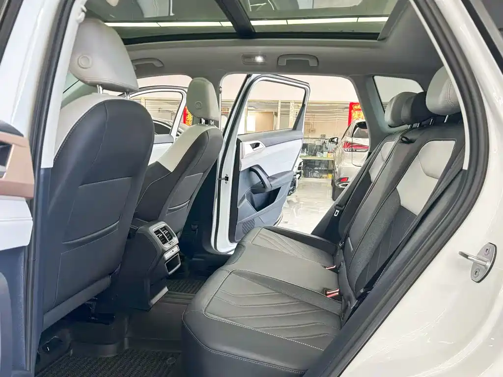 Volkswagen Tharu — миниатюра 8