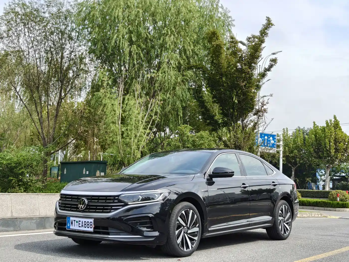 帕萨特 2022款 330TSI 尊贵版 2022