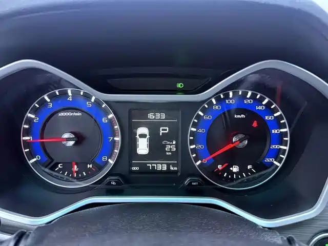 Geely Vision X3 — миниатюра 10