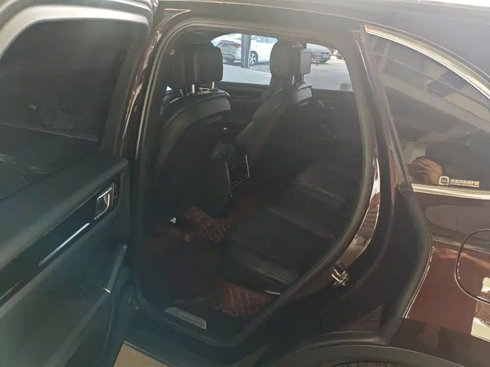 Porsche Cayenne Hybrid — миниатюра 4