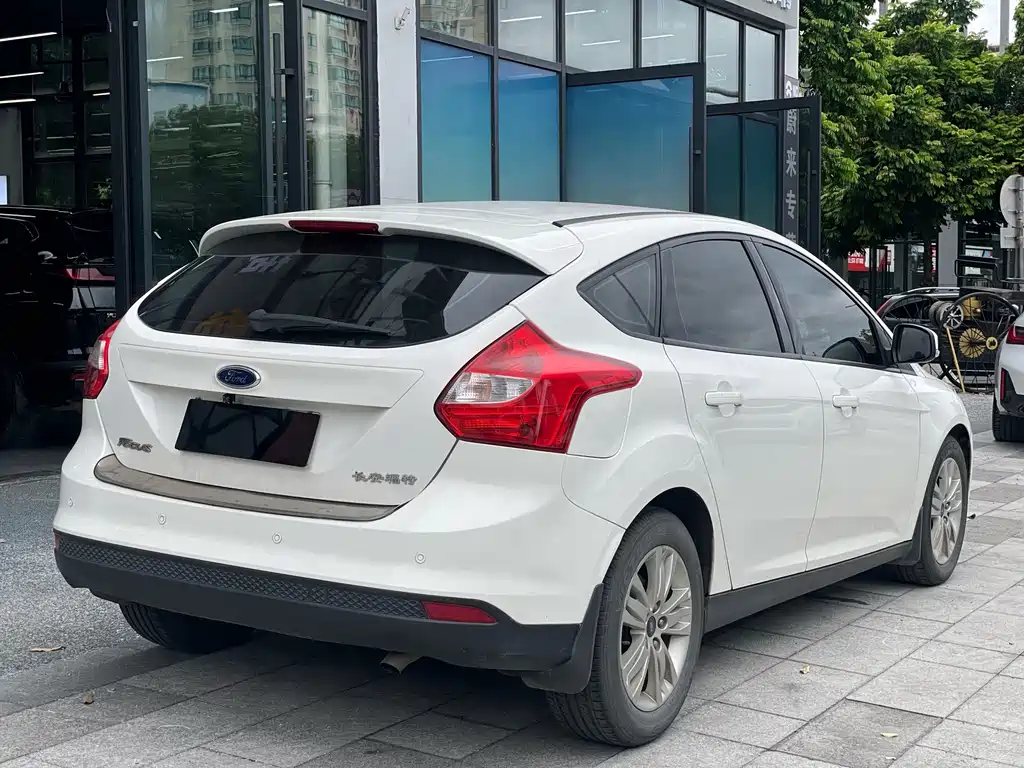 Ford Focus — миниатюра 3