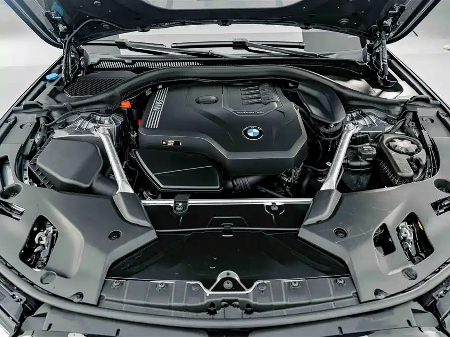 BMW 5 Series (Import) — миниатюра 24
