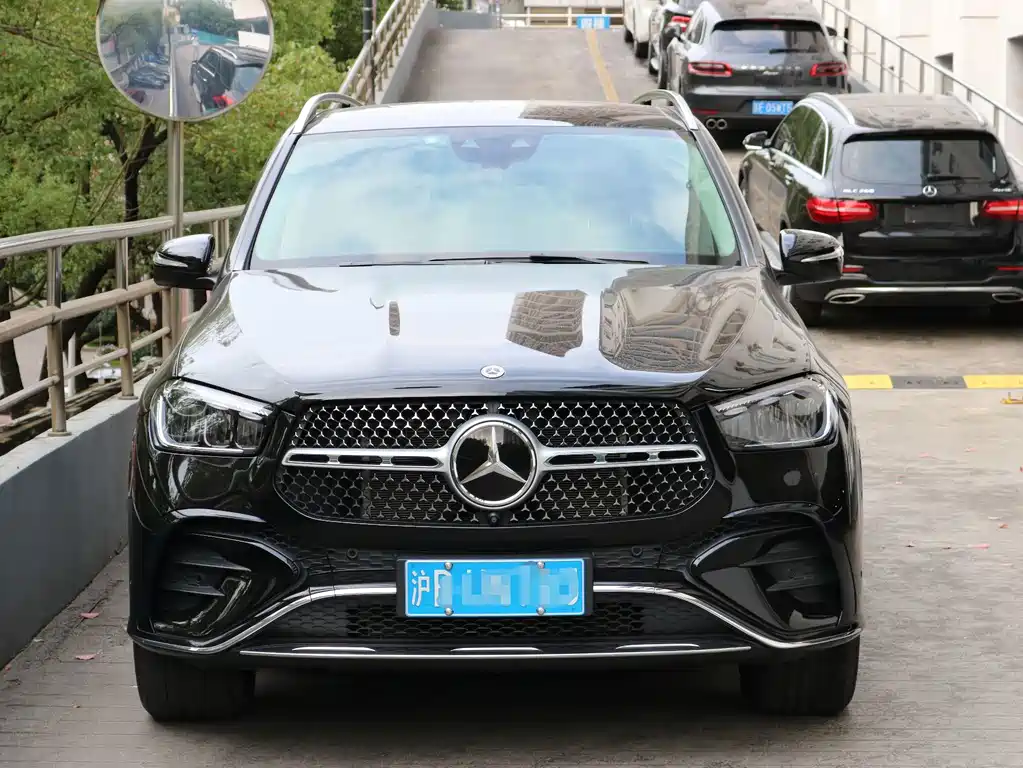 Mercedes-Benz GLE (Import) — миниатюра 4