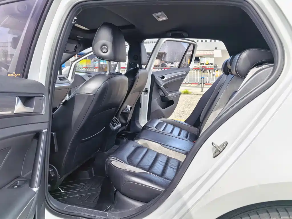 Volkswagen Golf — миниатюра 9