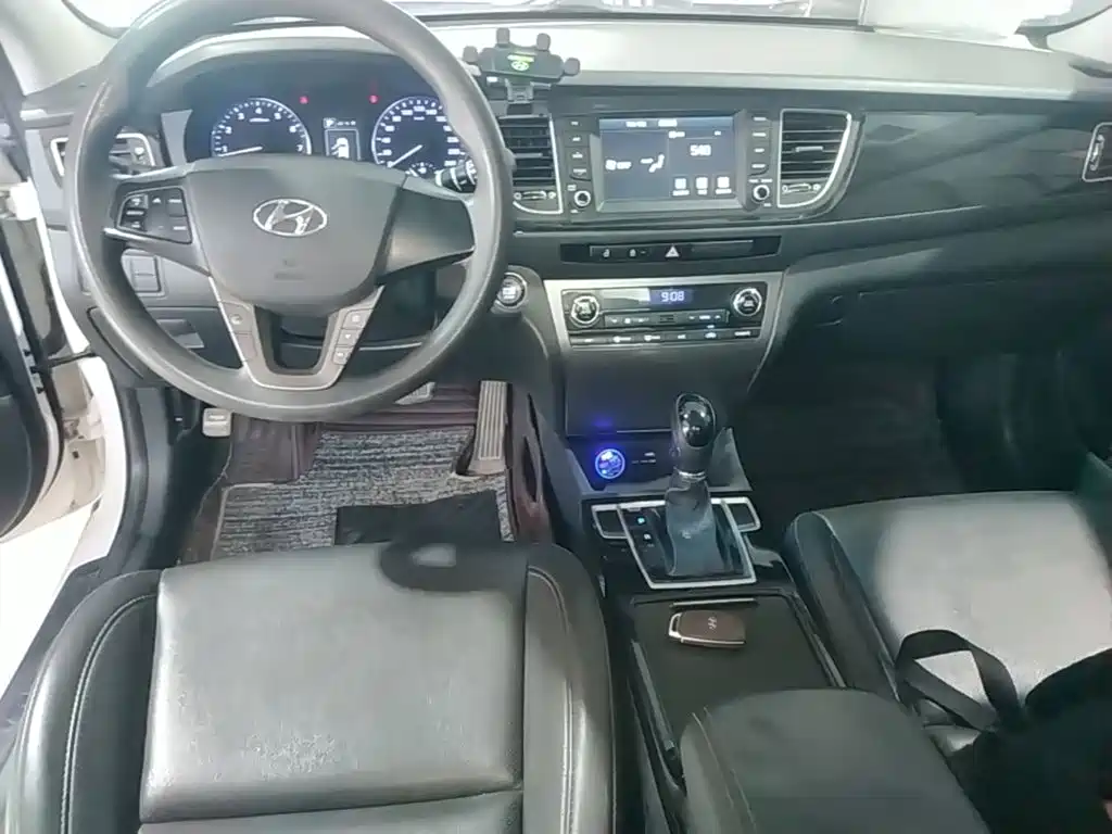 Hyundai Mistra — миниатюра 10