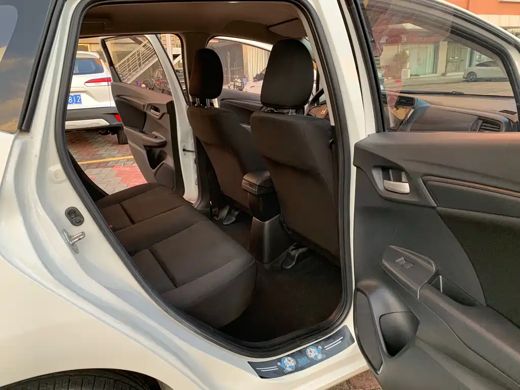 Honda Fit — миниатюра 9