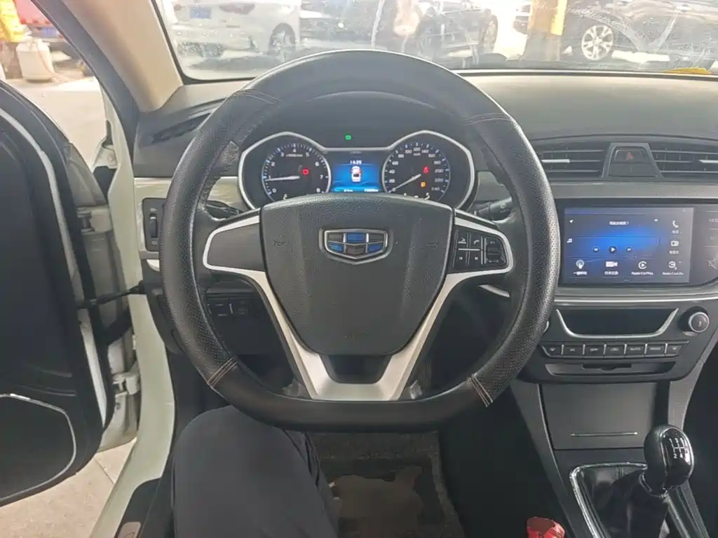 Geely Emgrand — миниатюра 11