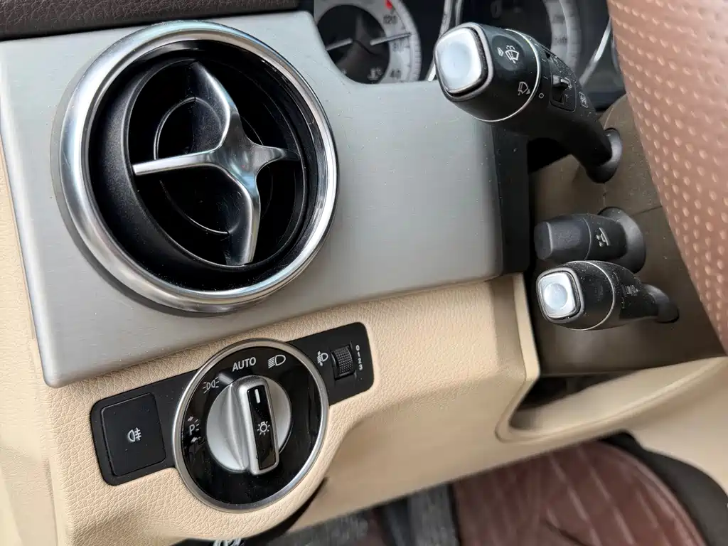 Mercedes-Benz GLK-Class — миниатюра 11