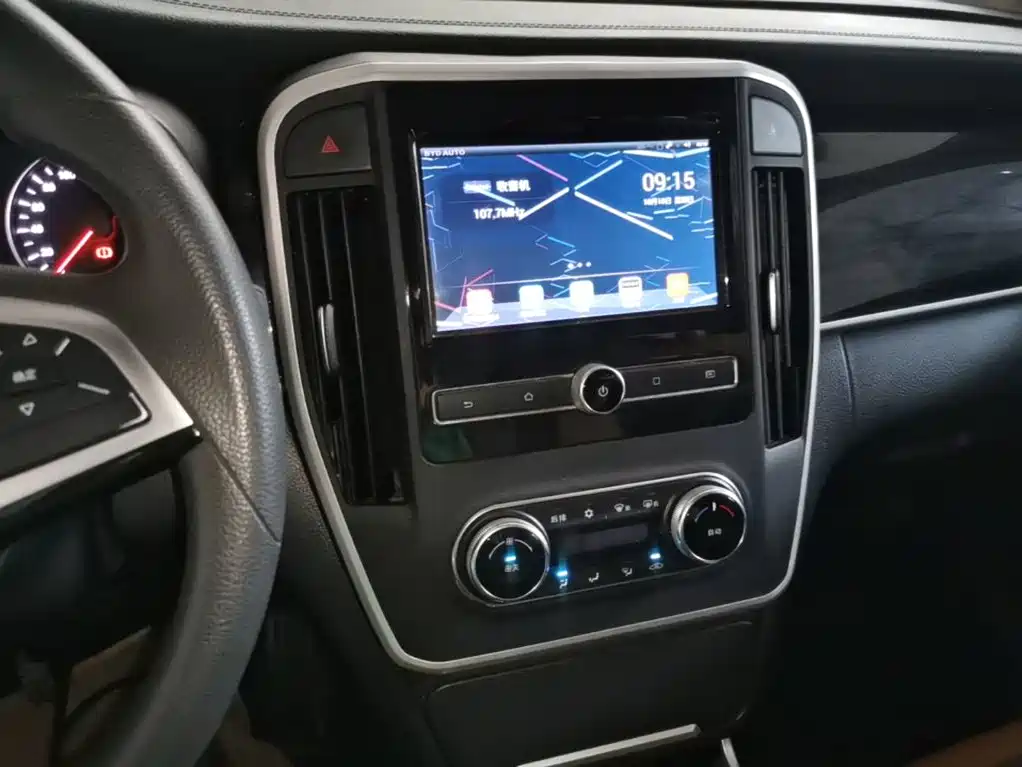 BYD MAX — миниатюра 13