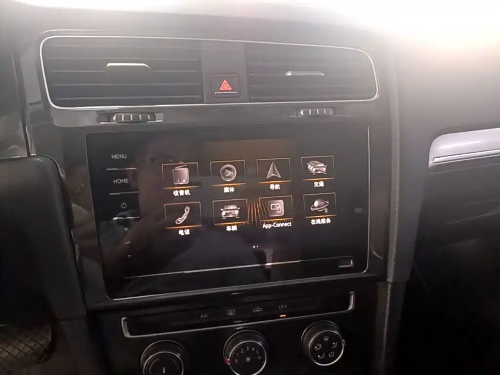 Volkswagen Golf — миниатюра 13