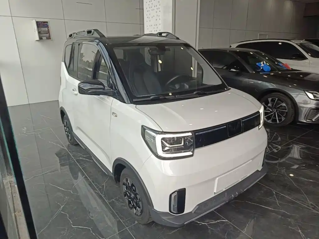 Wuling MINIEV — миниатюра 4