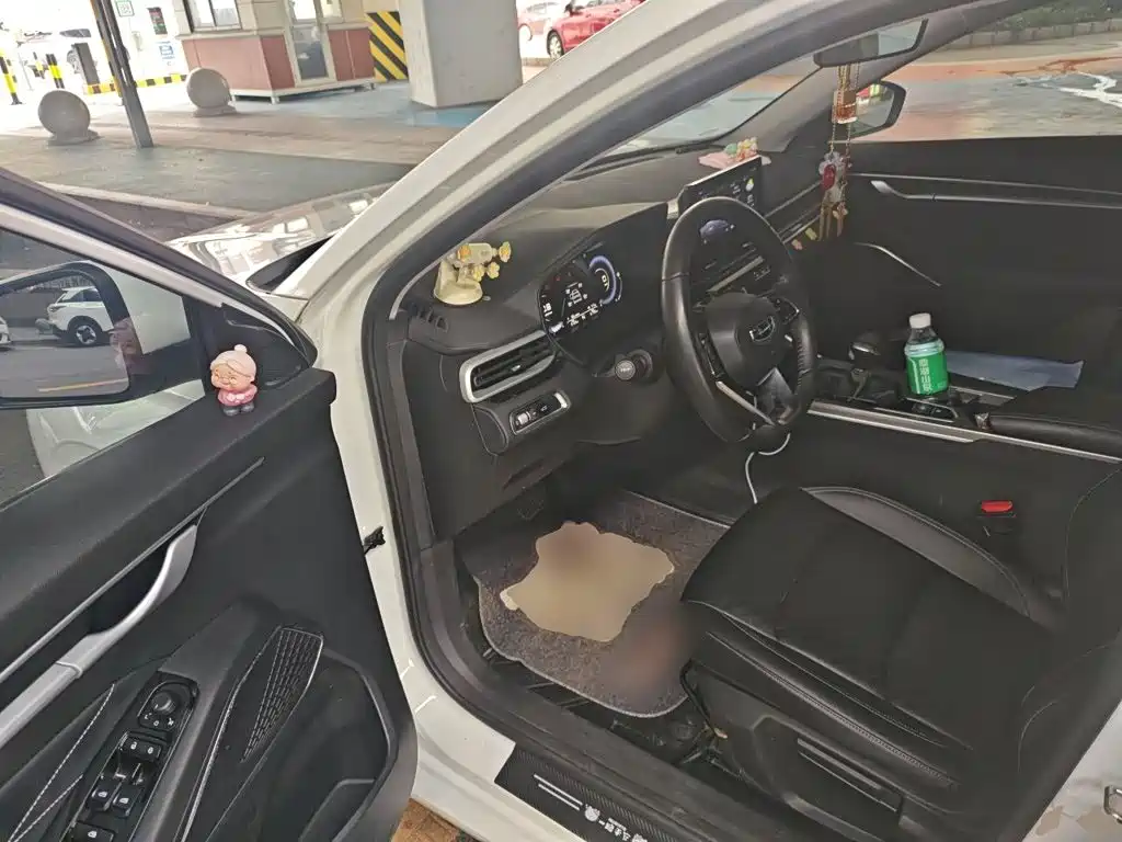 Geely Emgrand — миниатюра 12