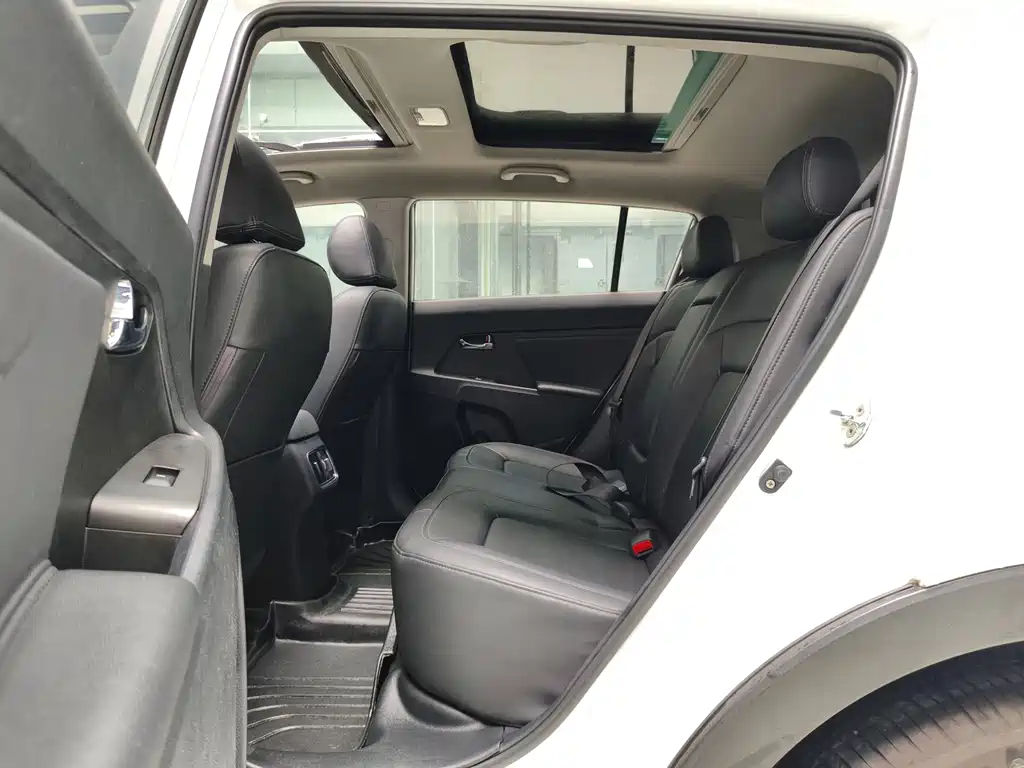 Kia Sportage — миниатюра 9