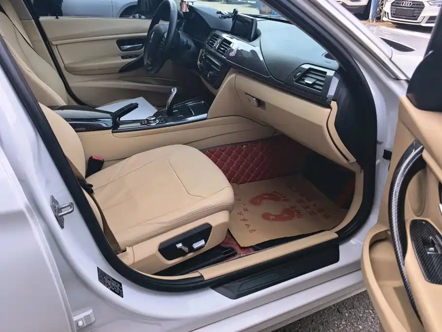 BMW 3 Series — миниатюра 8