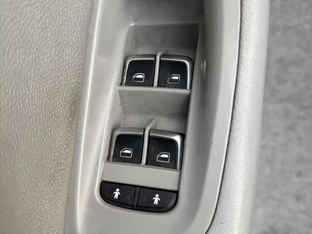 Audi A6L — миниатюра 8