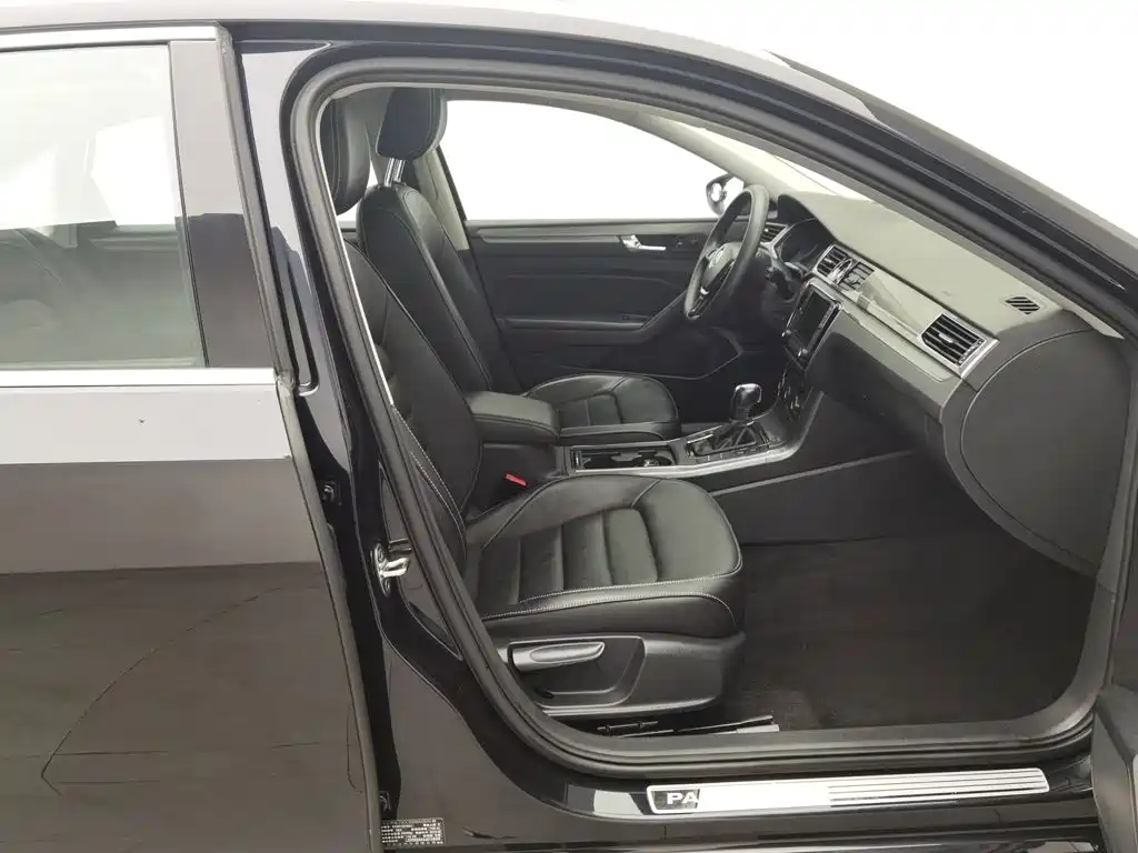 Volkswagen Passat — миниатюра 22